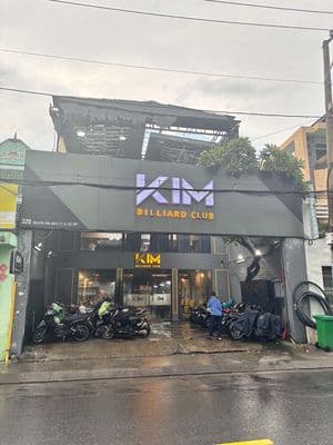Nhà 10x30m, 1 trệt 2 lầu, sân trước rộng, Mặt tiền Nguyễn Văn Nghi.