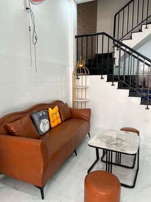 Cho thuê nhà kiệt đường: lâm hoành - đủ nội thất - sát biển