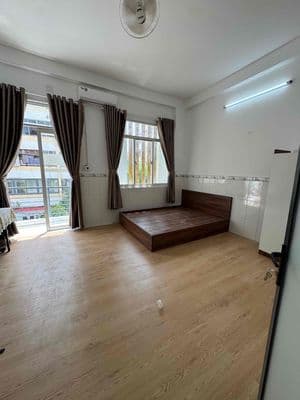 Studio ban công full nội thất ngay khu Bàu Cát đối diện ĐH Văn Hiến