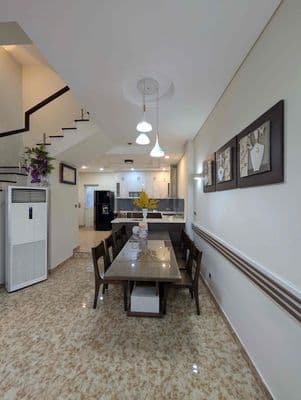 111 cho thuê nhà 3 tầng mặt tiền tạ mỹ duật