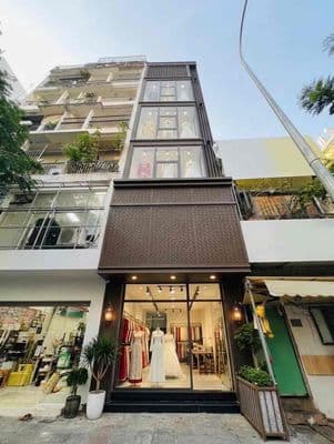 cho thuê nhà 1 trệt 4 lầu trung tâm quận 1 sát bến thành