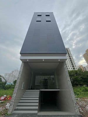 nhà nguyên căn trống suốt cho thuê, có hầm, có thang máy PCCC t