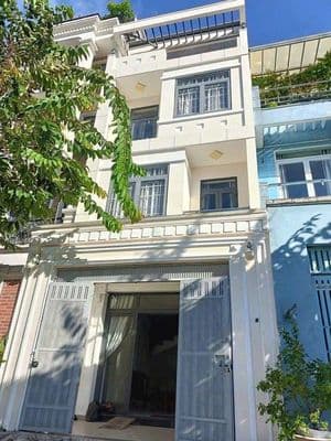 Nhà 1 Trệt 3 Lầu 4PN 5x18m Mặt Tiền Đường Số KDC Phạm Hữu Lầu Q.7