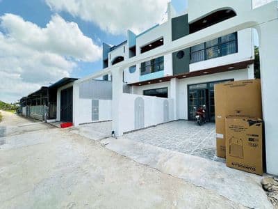 Nhà mặt tiền gần khu công nghiệp cầu tràm full nội thất