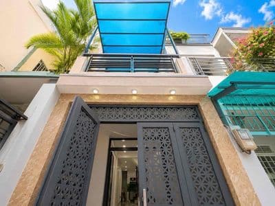 Nhà đẹp 3 tầng – 42m2 – 3pn – ngay bv gia định – nơ trang long