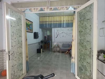 Cho thuê nhà nguyên căn 2,5 tr/tháng ngay trường Tiểu Học Lê Thị Trung