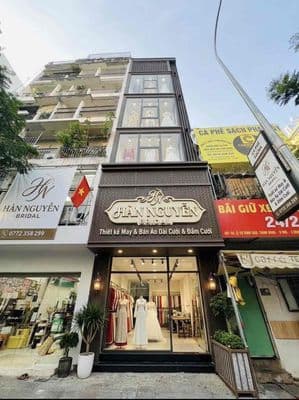 Tòa nhà mặt tiền trịnh văn cấn, q1 kd spa,showroom giá tốt