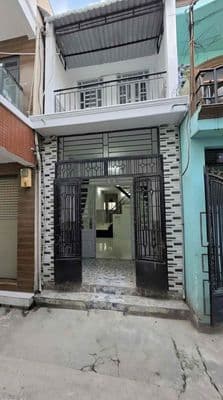 Cho thuê nhà nguyên căn 1 trệt,1lầu,2wc,2phòng ngủ,bếp ,phòng khách