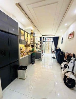 Lâm văn bền A/c chuyển công tác nhờ bán nhà 4tầng 4x11.5
