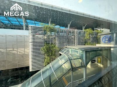 ĐỐI DIỆN GA METRO, nhà new 100%, full nội thất đẹp ban công thoáng