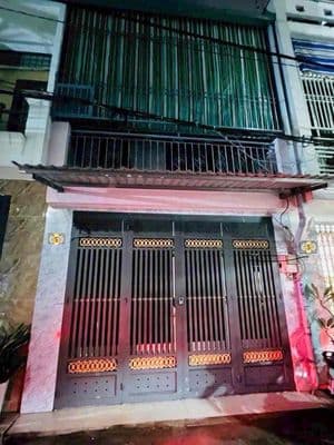 Cho thuê nhà gần Aeon Tân Phú hẻm xe hơi phù hợp gia đình.