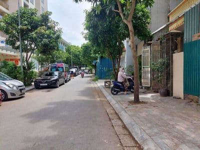 Bán đất Lạc Long Quân, Tây Hồ, 48.8 tỷ, ô tô tránh