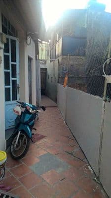 Cho Thuê Nhà gần chợ phú lạc . bình chánh