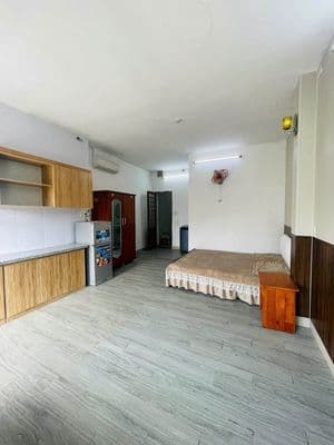 Cho thuê căn hộ có ban công khu vực TTTP