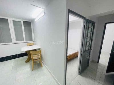 Cho thuê căn hộ mini 2 phòng ngủ siêu rẻ ngay luỹ bán bích - văn hiến
