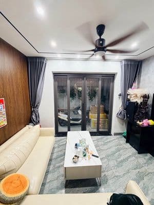 Nhà đẹp 50m2 x4 tầng, Lõi Gia Thụy, Full nội thất