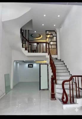 Nhà đẹp 45m² 5 tầng gần phố ẩm thực Vũ Lăng, Thanh Trì