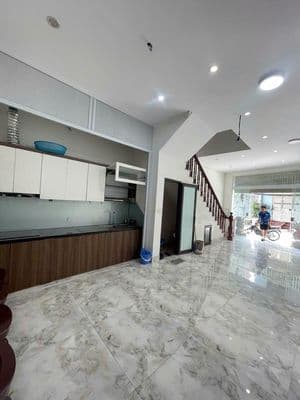Cho thuê nhà Liền Kề Văn Phú, 50m2, 5 tầng, 17tr/tháng