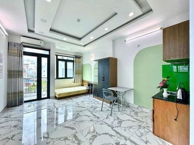 Gần ngã tư phú nhuận-căn hộ mới full nt-ban công cửa sổ trời-thangmáy
