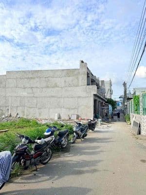 Bán đất p. bửu hoà. dt: 81,7m sổ riêng thổ cư 100% đường oto