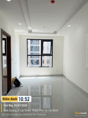 1 căn *** 2PN, giá thuê 5,5tr, bao phí quản lý tháng 8,9