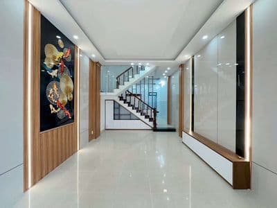 Bình Tân .lien khu 5-6 Dt ; 4×15m nhà 4 lầu 5pn+sân thượng