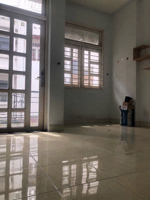 Cho thuê nhà đường gò dầu 4 x 18 m đúc 1 lầu đẹp . 3 pn , 2 wc hẻm 7m