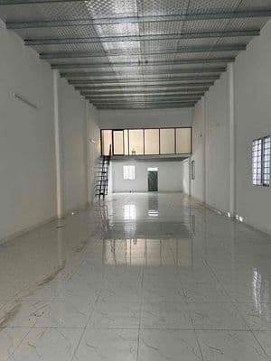 Kho xưởng trệt lửng 6*35 dg 2 xe tải tiện SXKD
