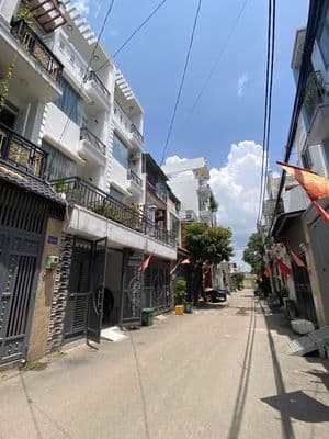 Cho thuê nguyên căn LK 4-5, 4 tầng đúc, 4PN có sân thượng, hẻm 8m