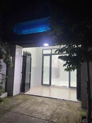 Nhà 100m2