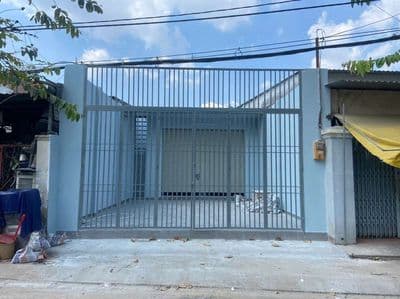 Nhà nguyên căn 5.5x26m, mặt tiền Lê Thị Kim gần UB xã Xuân Thới Sơn