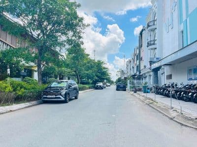Nền đường lê tấn quốc ( khu công ty 8)