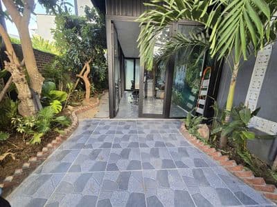 Văn phòng - kim doanh có sân để xe mặt tiền 29/3 đẹp