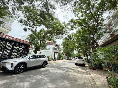 Nhà SHR 10m x 25m. 250m2 Khu biệt Thự Hà đô River side Lê Thị Riêng