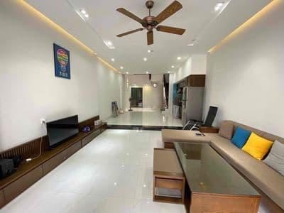 Cho thuê nhà 5 phòng ngủ khu nam việt á