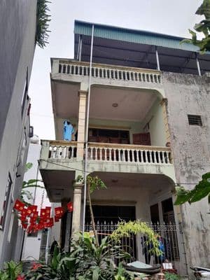 Cho thuê nhà, có điều hòa, mái chống nóng, chỗ để xe, giá cả hợp lý