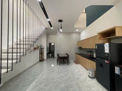 Nhà cho thuê 3 tầng full nội thất đường diên hồng-lh o796.6̲4̲6̲.6͙3͙6