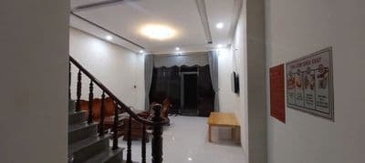 Cho thuê nhà đẹp 3 tầng 5Phòng mặt tiền Lê Văn Tâm, gần Crow, Sơn Thuỷ