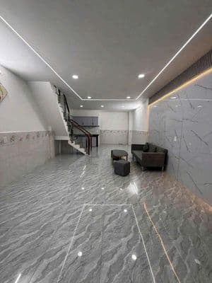 4x11 nở hậu 5m trệt lầu 2pn 2wc hẻm 4m tth21 gần pmqtrung