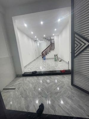 Cho thuê nhà Phúc Lợi - 45m - 4PN - Ô tô đỗ gần- Nhà mới ở ngay