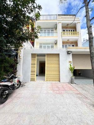 Cho thuê nhà trệt 2 lầu đường xuân thuỷ khu dân cư (kdc) hồng phát