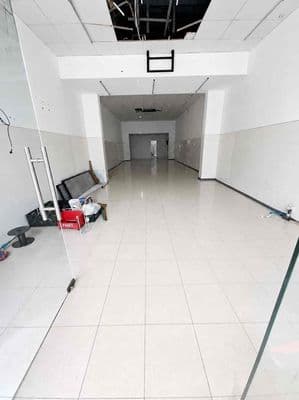 cho thuê mặt bằng đẹp có cữa kính trung tâm biên hoà