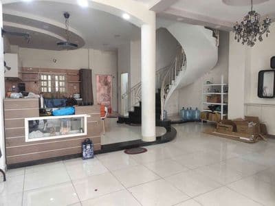 Biệt thự ngang 7m - có hầm xe - có máy lạnh
