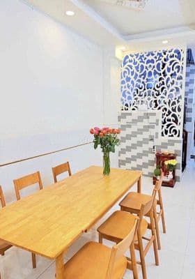 Cho Thuê Nhà 5pn hẻm xe hơi đường Nguyễn Biễu, P.1, Quận 5