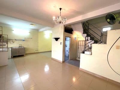 Bán nhà hẻm CHỮ ĐỒNG TỬ f7., 5 tầng Dt 7x6,1