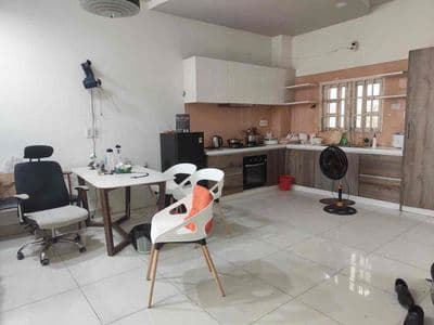 Cho thuê biệt thự- 112 m2-hầm xe-máy lạnh- 5pn-bình phú,q6-25tr