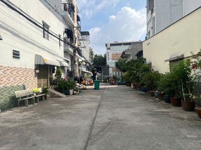 Bán đất hẻm xe hơi gần Võ Văn Kiệt 200m, 4x17m, đất đẹp hiếm 3.9 tỷ
