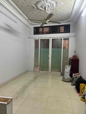 chính chủ cho thuê nguyên căn nhà gần Đh B. khoa 3ngủ, 3vs, 3đh khe