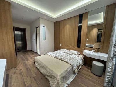 Nhà đẹp gần cát linh 35/6 tầng thang máy 12,3 tỷ – 20m ra phố