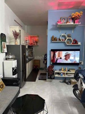 Cho thuê nhà nguyên căn quận 10 – đầy đủ nội thất – giá 8 triệu/tháng